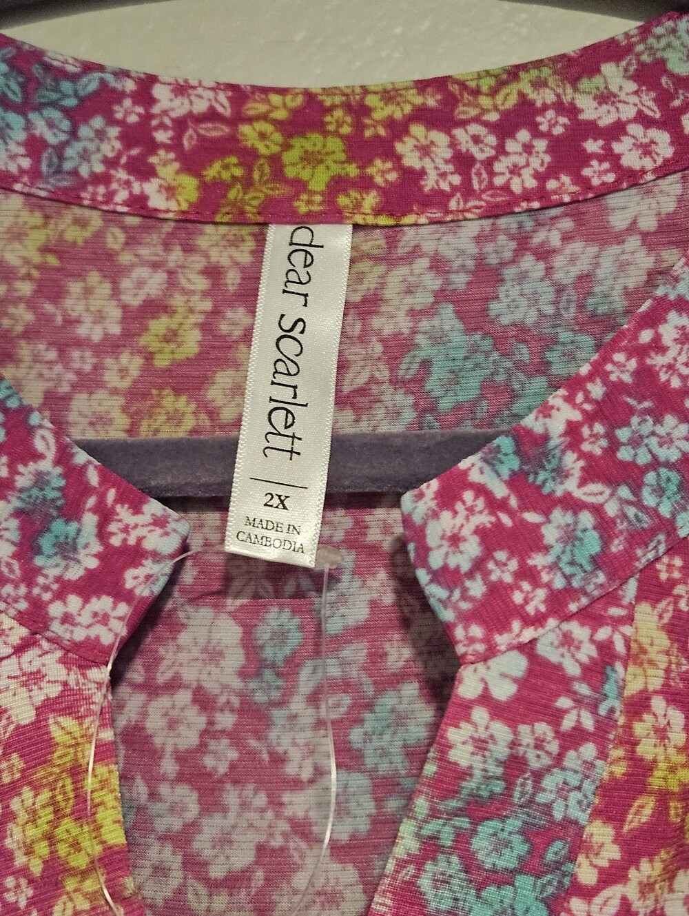 Dear Scarlett Lizzy Relaxed Flowy V-Neck Pink Floral Roll-Tab Tunic Size 2X NWT - Picture 4 of 9